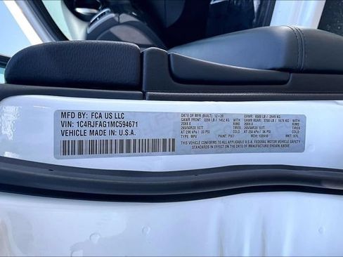 Used 2021 Jeep Grand Cherokee Laredo X AWD/4WD image 29
