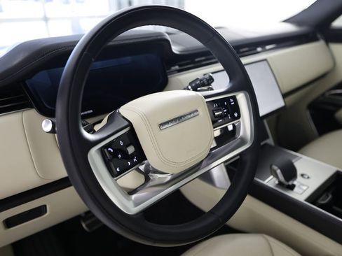 Used 2024 Land Rover Range Rover SE AWD/4WD image 19