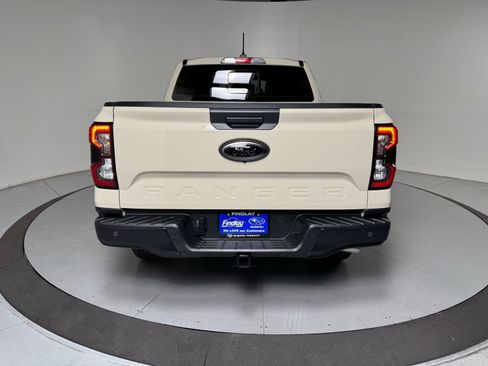 Used 2025 Ford Ranger Lariat w/ FX4 Off-Road Package AWD/4WD image 4