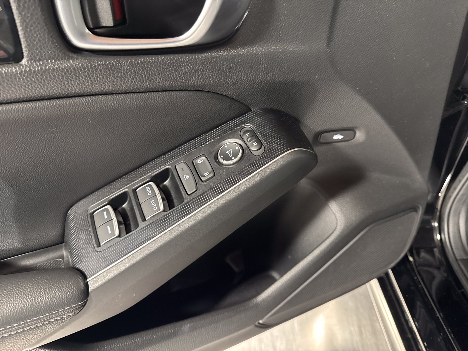 Certified 2024 Honda Civic Touring image 12