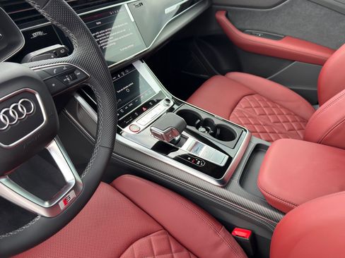 New 2026 Audi SQ8 Prestige image 10