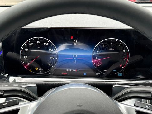 New 2026 Mercedes-Benz GLB 250 image 12