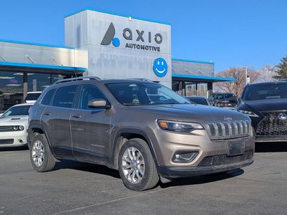 Used 2019 Jeep Cherokee Latitude w/ Popular Appearance Group