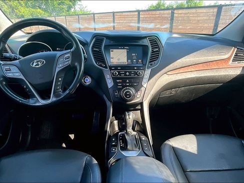 Used 2018 Hyundai Santa Fe Sport w/ 2.0T Ultimate Tech Package 05 FWD image 15