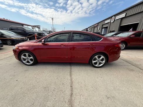Used 2016 Ford Fusion SE w/ Equipment Group 201A image 31