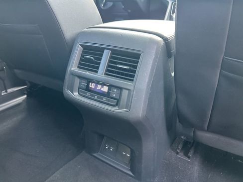 Used 2022 Volkswagen Atlas SE w/ Panoramic Sunroof Package image 45