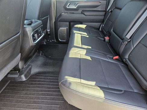 Used 2024 GMC Sierra 2500 Denali w/ Denali Reserve Package AWD/4WD image 31