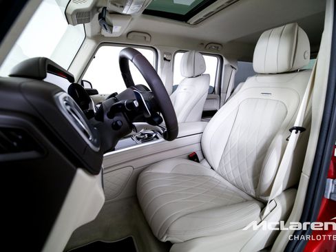 Used 2024 Mercedes-Benz G 63 AMG 4MATIC image 11