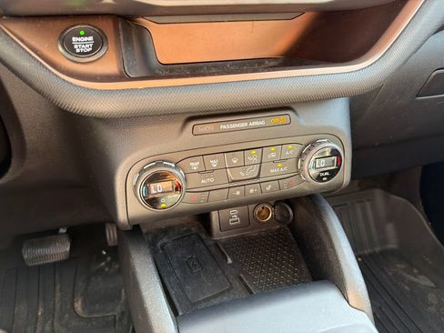 Used 2021 Ford Bronco Sport Outer Banks w/ Outer Banks Package AWD/4WD image 18
