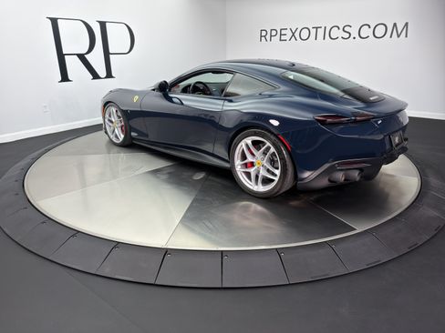 Used 2021 Ferrari Roma RWD image 4