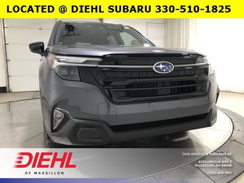 Used 2025 Subaru Forester Touring image 2