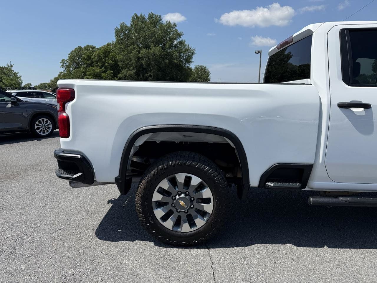 Used 2023 Chevrolet Silverado 2500 Custom AWD/4WD image 35