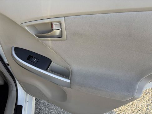 Used 2013 Toyota Prius Three FWD image 23