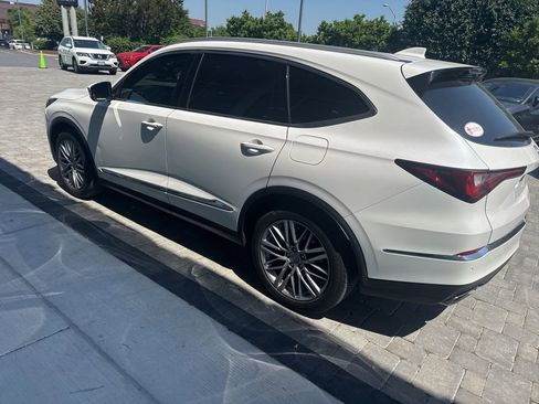 Used 2023 Acura MDX SH-AWD w/ Advance Package image 17