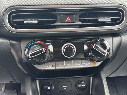 Used 2023 Hyundai Kona SE w/ Cargo Package image 28