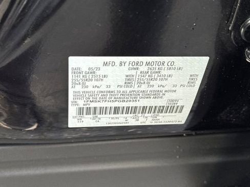 Used 2023 Ford Explorer Limited image 40