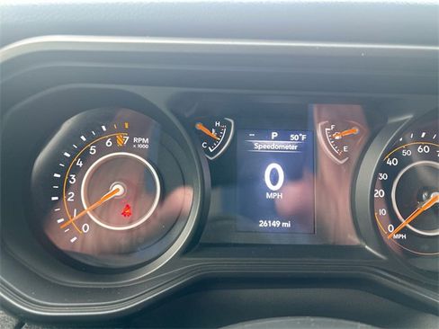 Used 2025 Jeep Gladiator Sport image 19