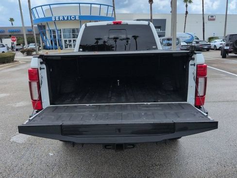 Used 2021 Ford F250 Platinum w/ FX4 Off-Road Package AWD/4WD image 13