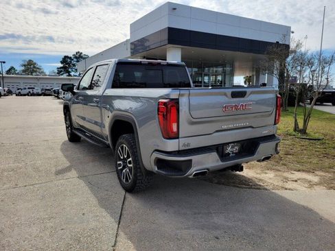 Used 2024 GMC Sierra 1500 AT4 w/ Technology Package image 5