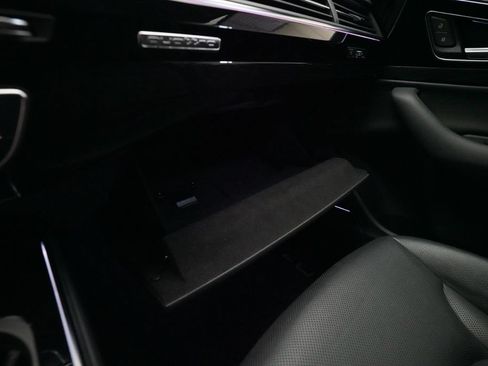 Used 2019 Audi Q7 3.0T Prestige w/ Prestige Package AWD/4WD image 32