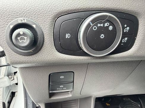 Used 2022 Ford Transit 250 Low Roof AWD image 46