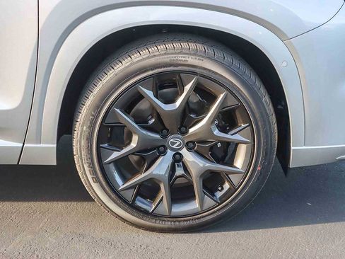 New 2026 Lexus TX 500h AWD image 9