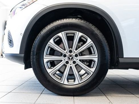 Used 2025 Mercedes-Benz GLC 300 4MATIC image 7