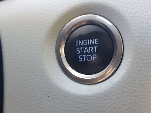 Certified 2022 Toyota Corolla SE image 35