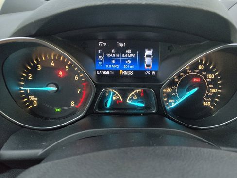 Used 2017 Ford Escape SE FWD image 23
