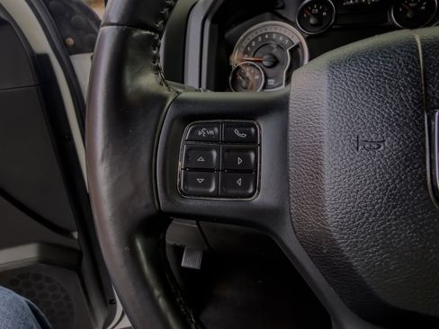 Used 2019 RAM 1500 Big Horn AWD/4WD image 7