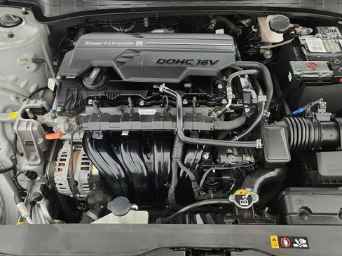 Used 2021 Hyundai Elantra SEL w/ Convenience + Premium Package FWD image 26