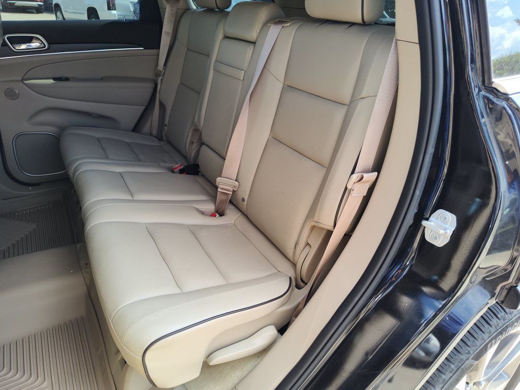 Used 2017 Jeep Grand Cherokee Overland RWD image 36
