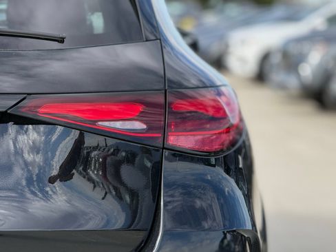 New 2026 Mercedes-Benz GLC 300 image 10