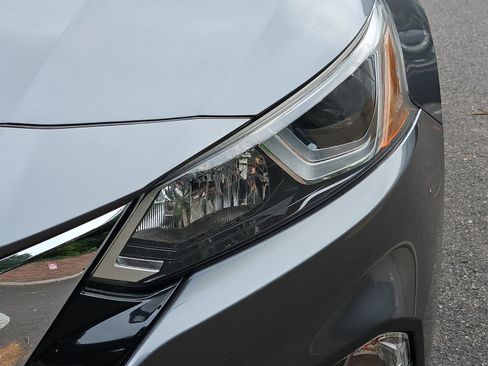 Certified 2019 Nissan Altima 2.5 S FWD image 9