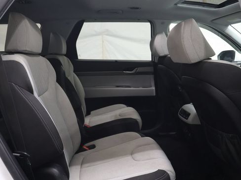 Used 2021 Hyundai Palisade SEL w/ Convenience Package FWD image 12
