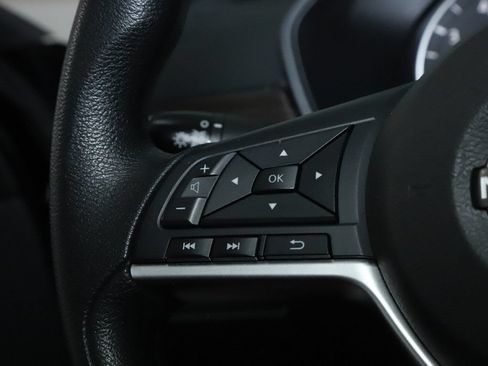 Used 2024 Nissan Altima 2.5 SV FWD image 21