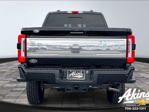 Used 2024 Ford F250 Platinum image 5