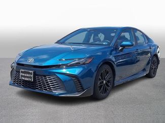 Used 2025 Toyota Camry SE FWD video 1