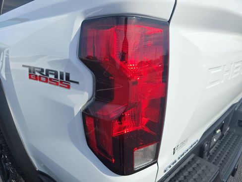 New 2026 Chevrolet Colorado Trail Boss AWD/4WD image 35