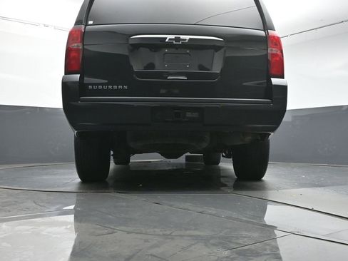 Used 2020 Chevrolet Suburban LT image 35