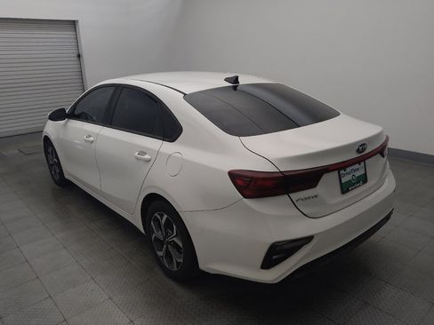 Used 2019 Kia Forte LXS FWD image 5