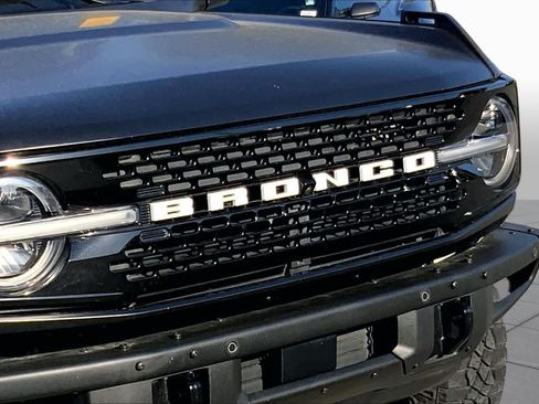 Used 2023 Ford Bronco Wildtrak AWD/4WD image 25