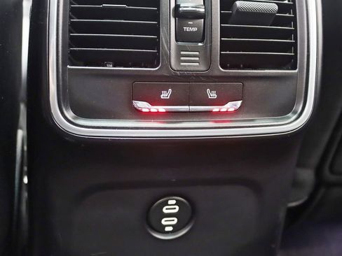 Used 2020 Porsche Macan S AWD/4WD image 22