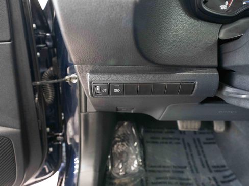 Used 2024 Toyota Corolla LE image 11