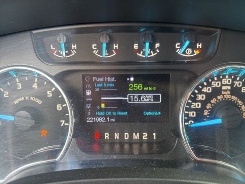 Used 2012 Ford F150 XLT w/ XLT Chrome Pkg image 10