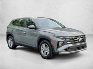 Used 2025 Hyundai Tucson SE FWD video 3
