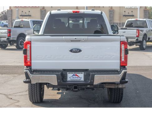 Used 2023 Ford F350 Lariat w/ FX4 Off-Road Package AWD/4WD image 4