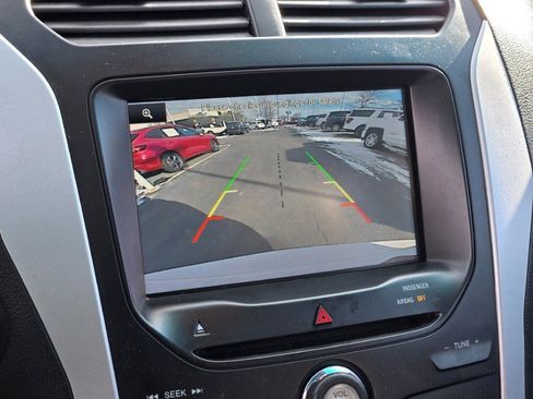 Used 2014 Ford Explorer XLT w/ Equipment Group 202A image 26