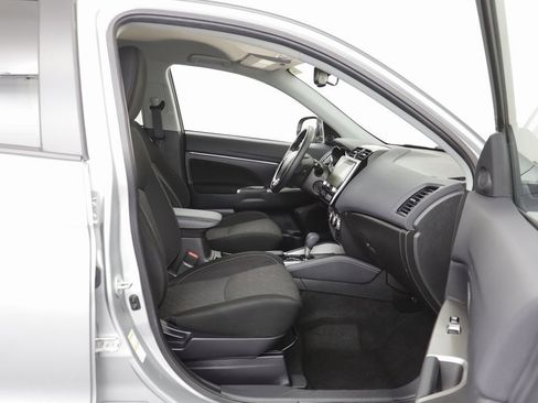 Used 2020 Mitsubishi Outlander Sport SE image 17