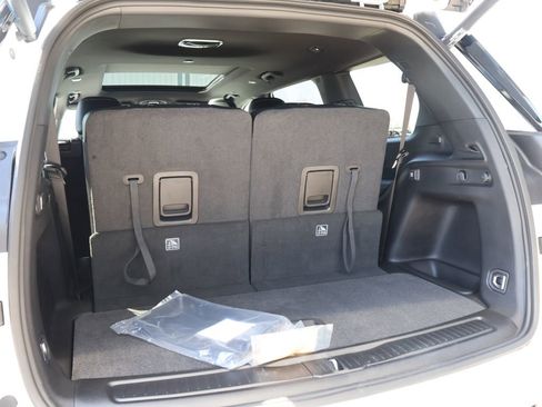 New 2026 Jeep Grand Cherokee L Limited image 16